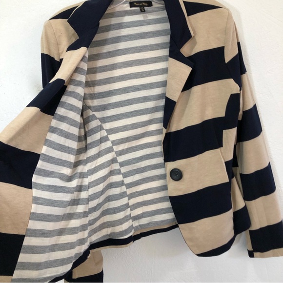 Max & Riley Striped Jacket - Picture 9 of 10